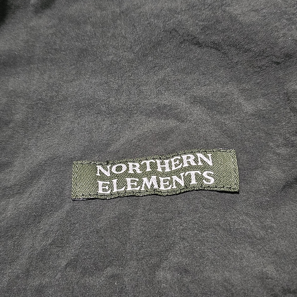 Northern Reflection Reversible Vest - Picture 7 of 11